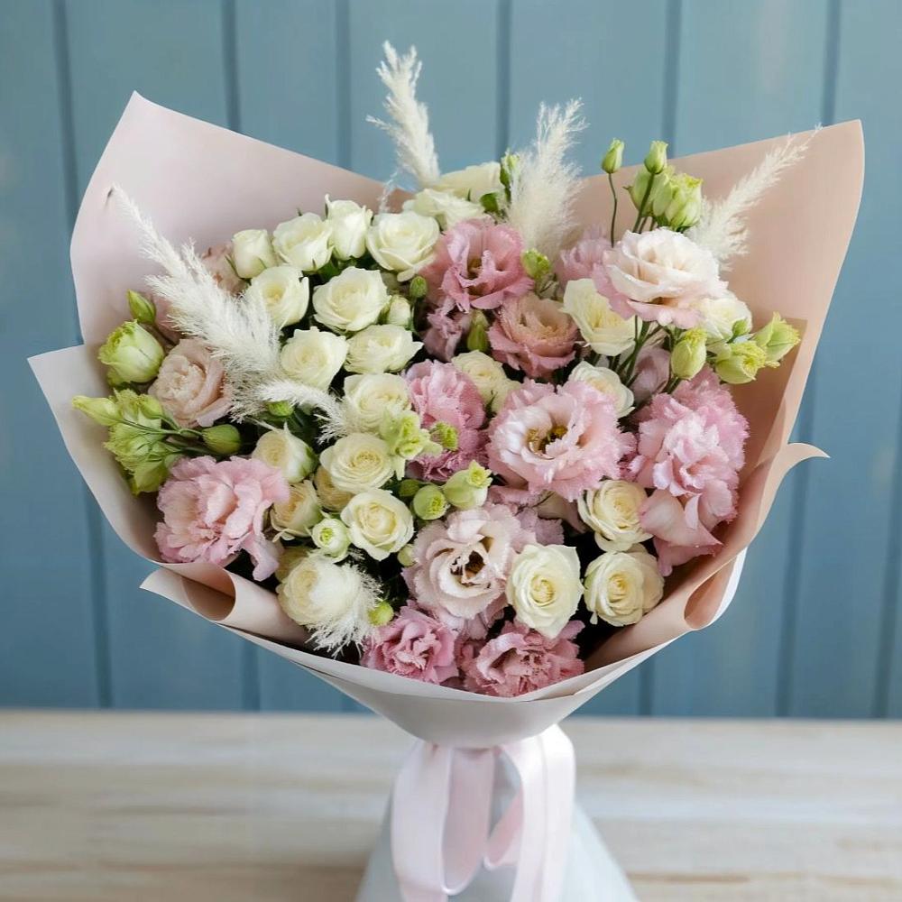 Букет цветов из: Альстромерии и Розы в Зимней Ставке