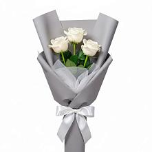Букет 3 белые розы в Зимней Ставке
