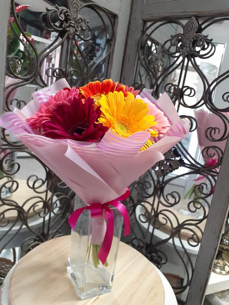 Букет цветов из: Герберы в Зимней Ставке