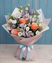 Букет цветов из:  Лизиантусы, Розы, Альстромерии и Гипсофила в Зимней Ставке