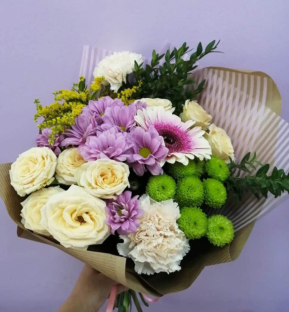 Букет цветов из: Хризантемы, Розы, Гвоздики и Герберы в Зимней Ставке