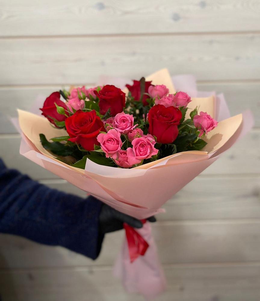 Букет цветов из: Розы в Зимней Ставке