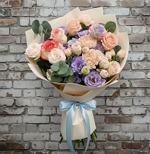 Букет цветов из:  Розы, Лизиантусы и Гвоздики в Зимней Ставке