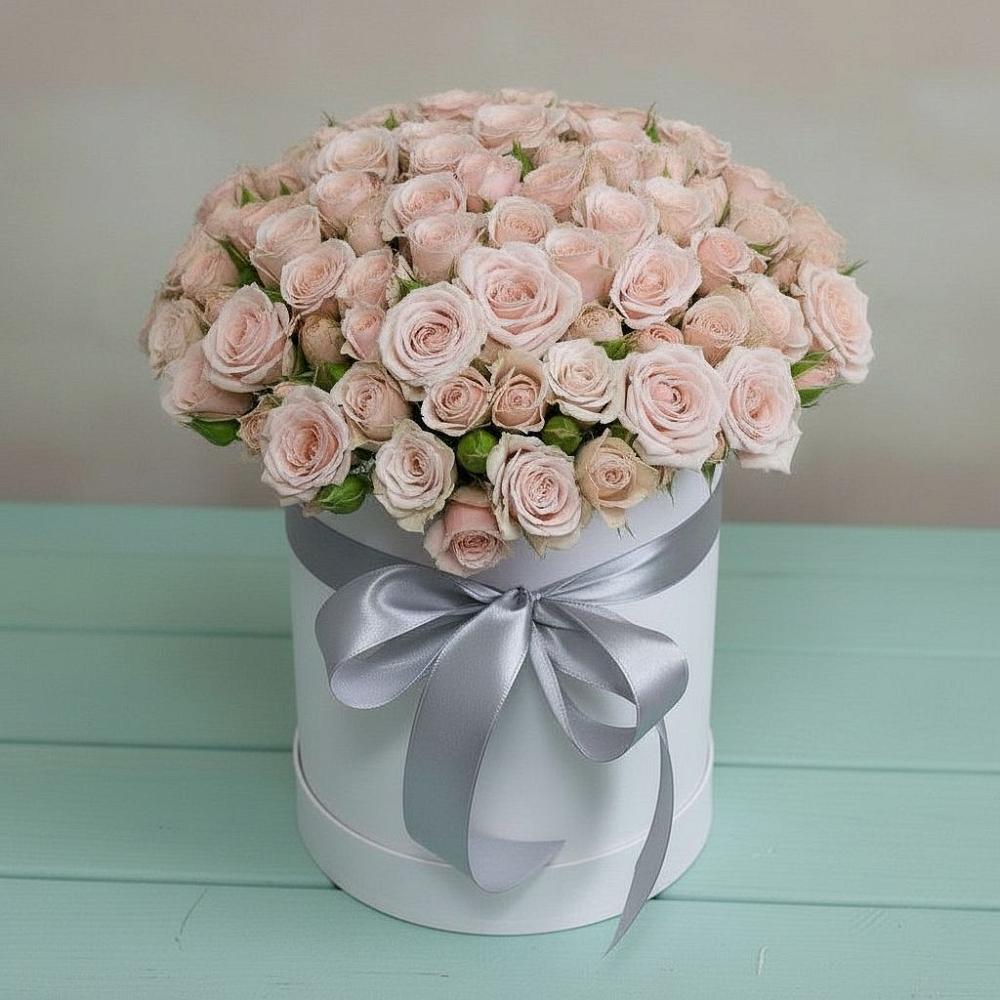 Цветочная композиция из Розы в шляпной коробке в Зимней Ставке